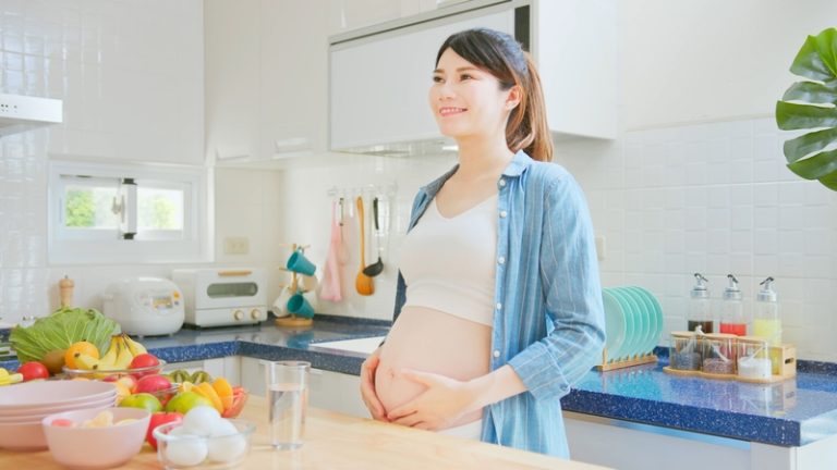 mẹ bầu 3 tháng đầu nên ăn gì