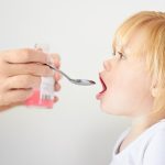 Trẻ 2 tuổi cần bổ sung vitamin gì?