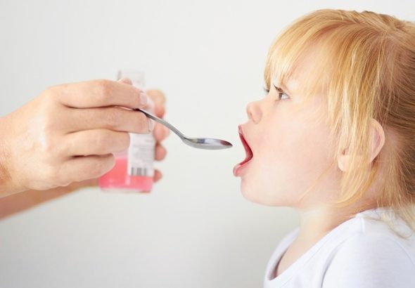 Trẻ 2 tuổi cần bổ sung vitamin gì?